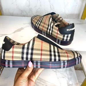 Authentic Men Burberry Shoes